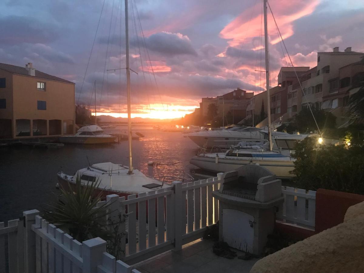 Marina Les Pieds Dans L Eau Appartement Le Barcarès Buitenkant foto