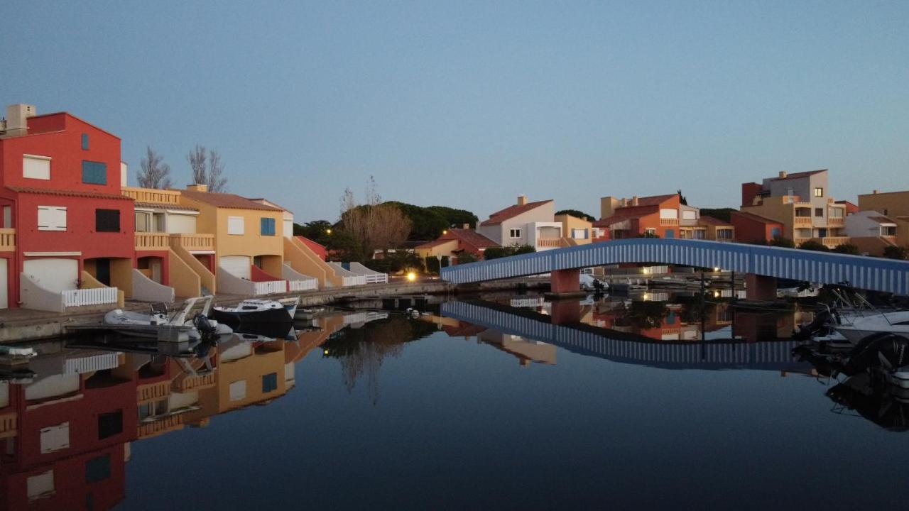 Marina Les Pieds Dans L Eau Appartement Le Barcarès Buitenkant foto